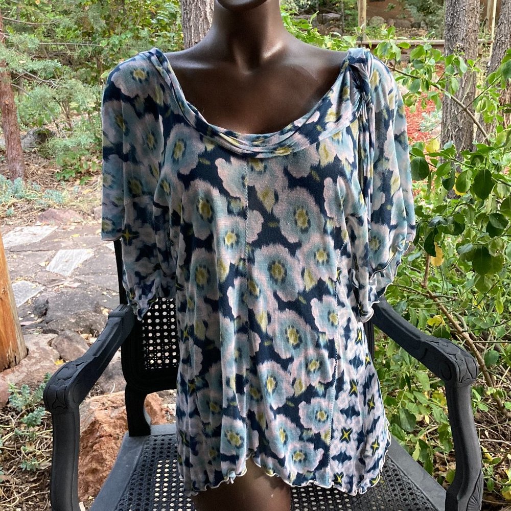 DELETTA by Anthropologie Soft, Flowy Two-Patterned Blouse